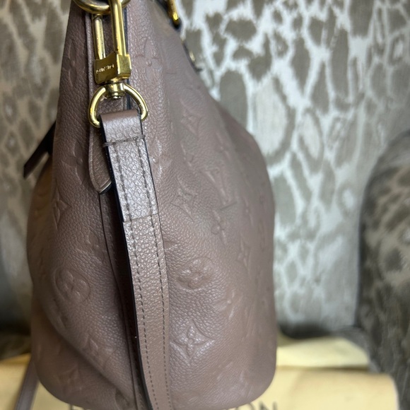 Louis Vuitton Mazarine Empreinte MM Taupe - Picture 2 of 10